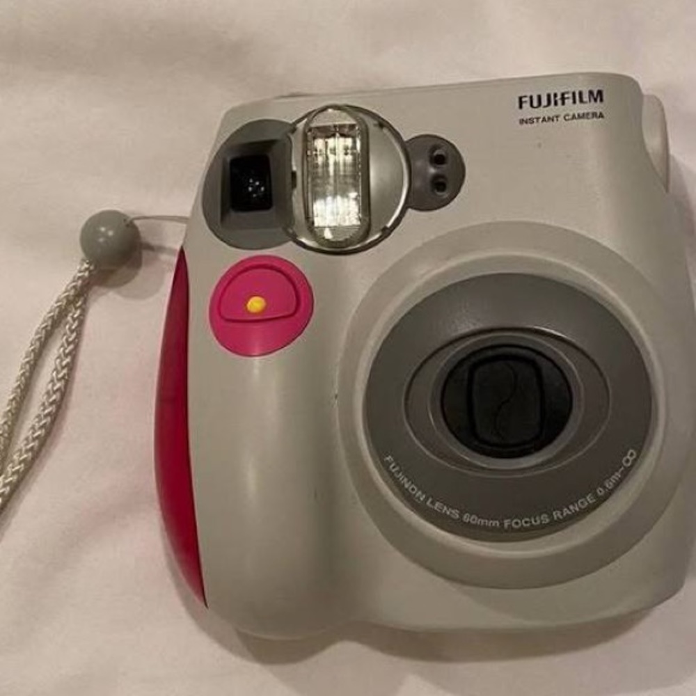 Fuji Polaroid Camera🤑